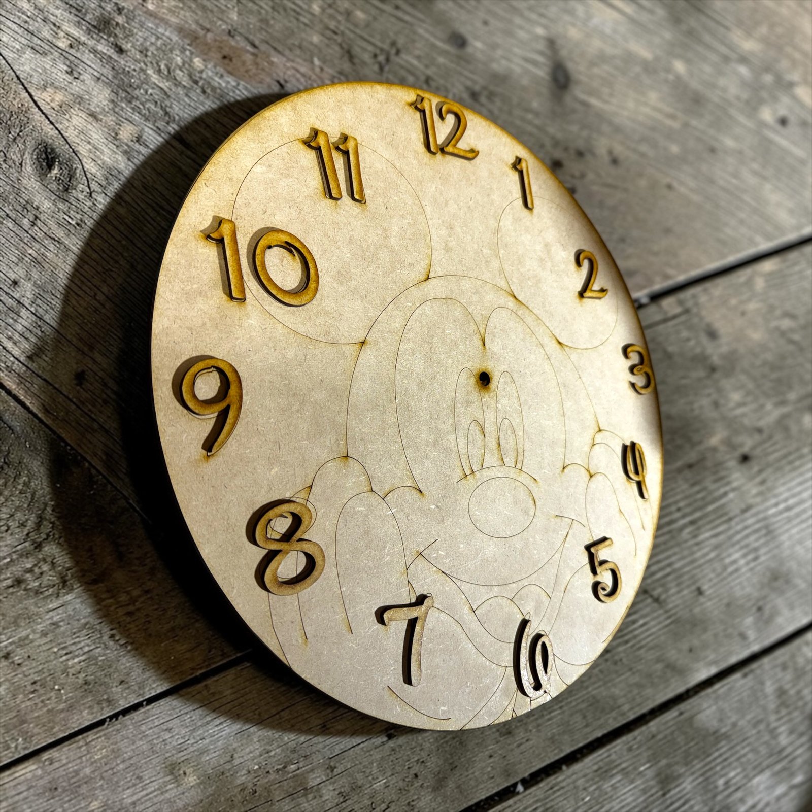 RELOJ DE PARED RATON